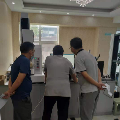 接骨螺釘性能測(cè)試儀.jpg 接骨螺釘性能測(cè)試儀.jpg